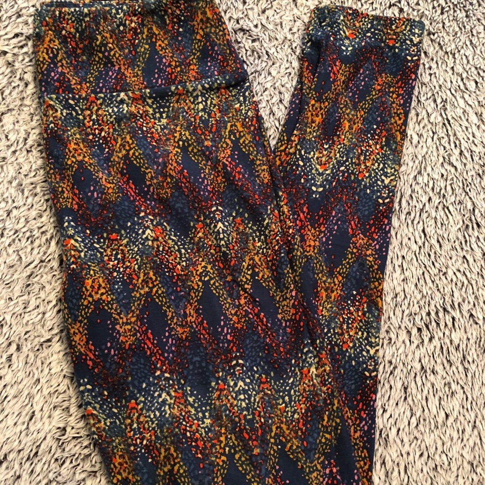 ❤️Spotted Lularoe Leggings